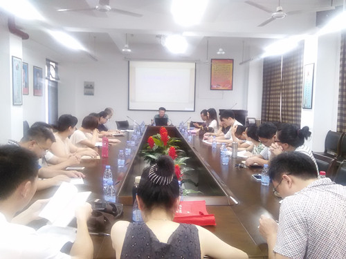 商学院学术交流活动三则