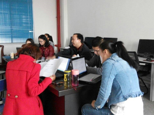 创学术研究新形式，让思维碰撞开花                          ——访经济学院刘建华副教授