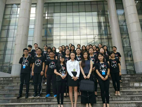 “学习礼仪文明，展现校友风采”商学院校友服务中心礼仪培训活动圆满落幕