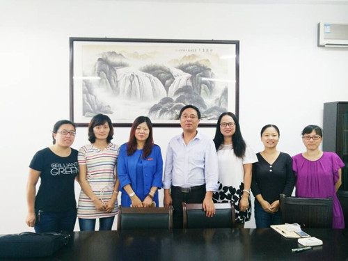 福建师范大学财政金融系主任陈少晖教授应邀到我校交流讲学