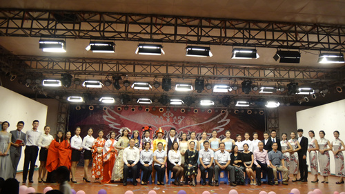 漫漫人生，问道于礼 ——商学院第八届商务礼仪文化大赛圆满落幕